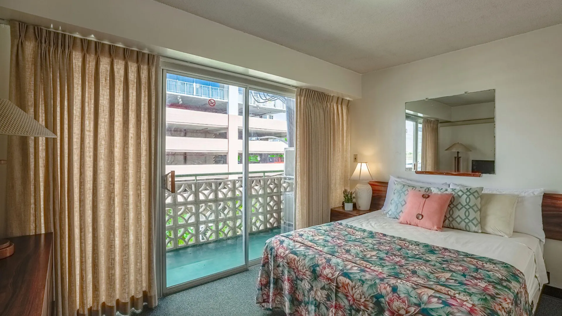 Royal Grove Waikiki Hotel Honolulu 2*,