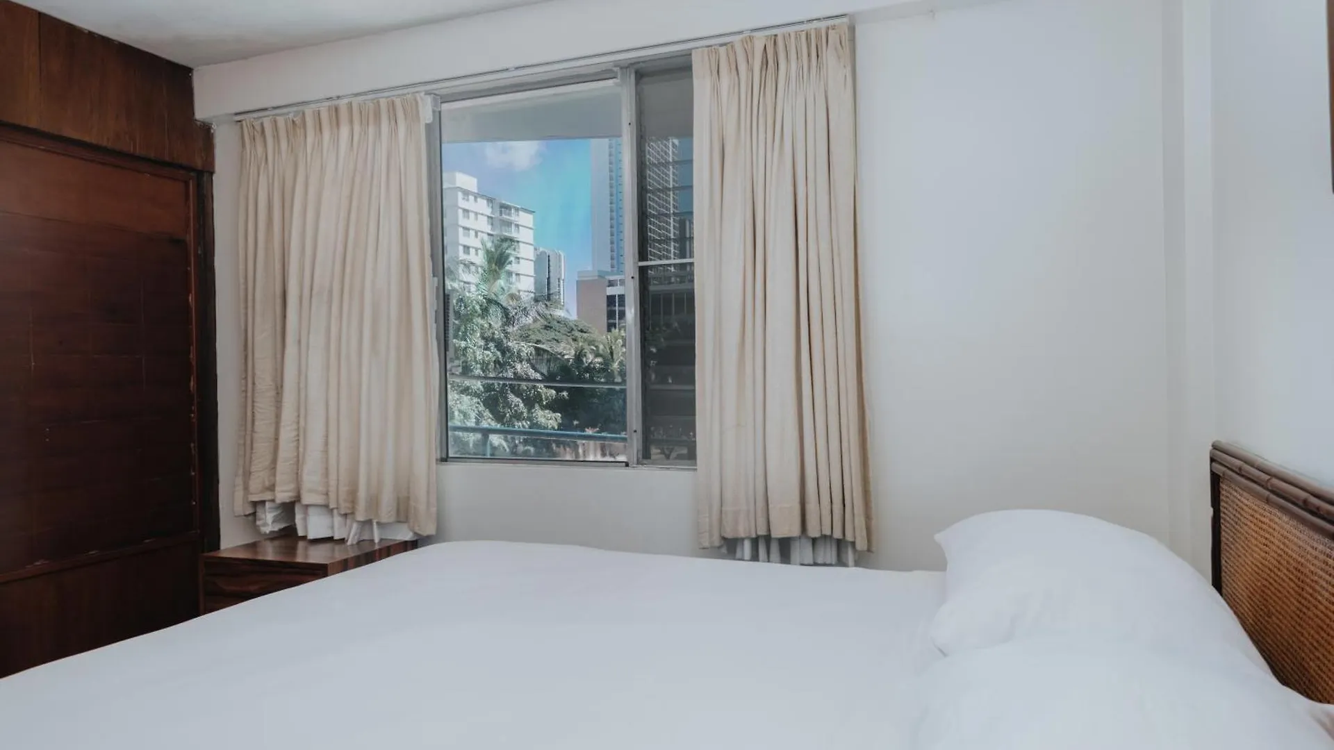 Royal Grove Waikiki Hotel Honolulu